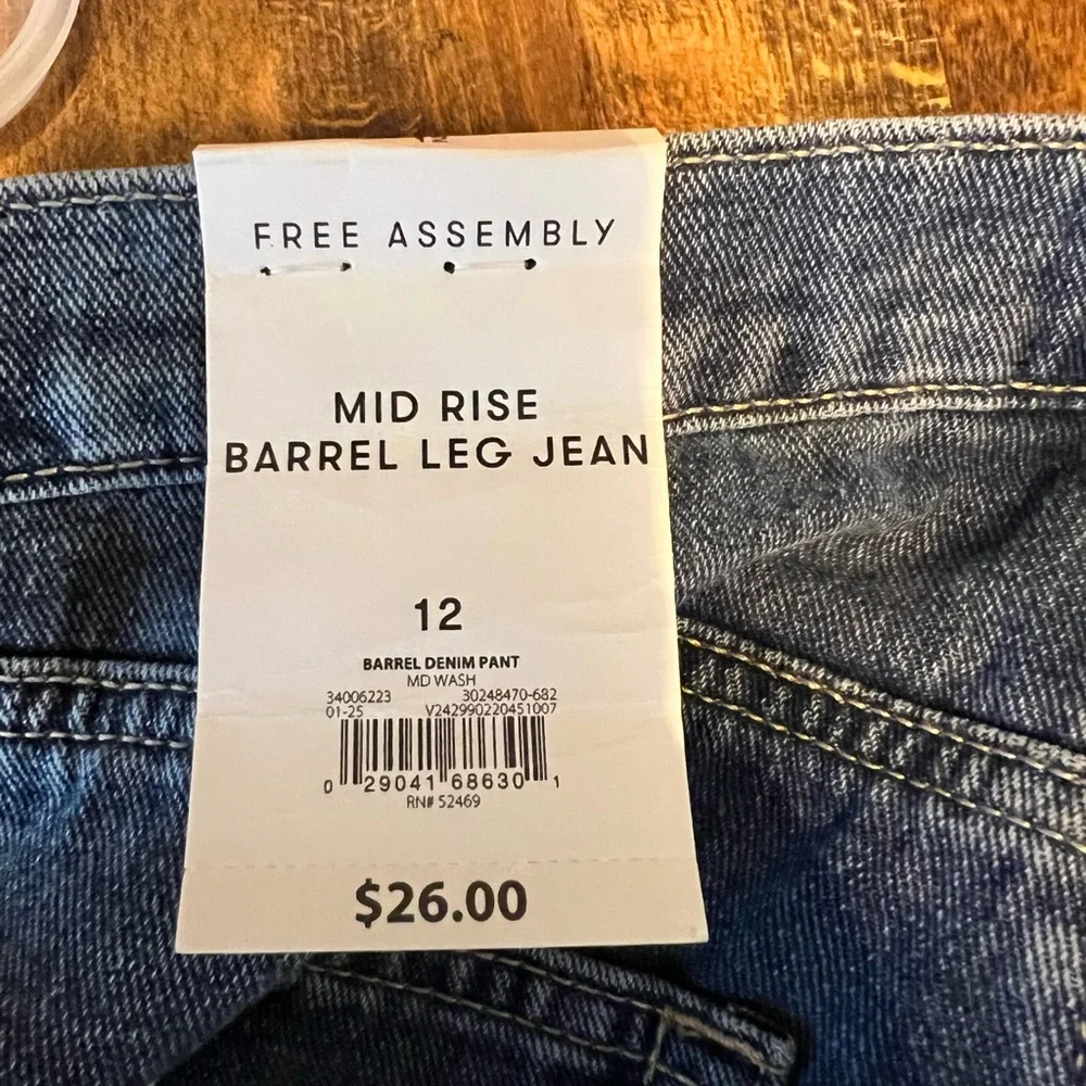Women's Blue Mid Rise Barrel Leg Flare Jeans - Picture 6 of 6